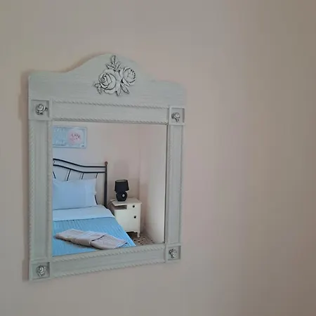 Spacious With View And Garden For Kids! Appartement Tínos